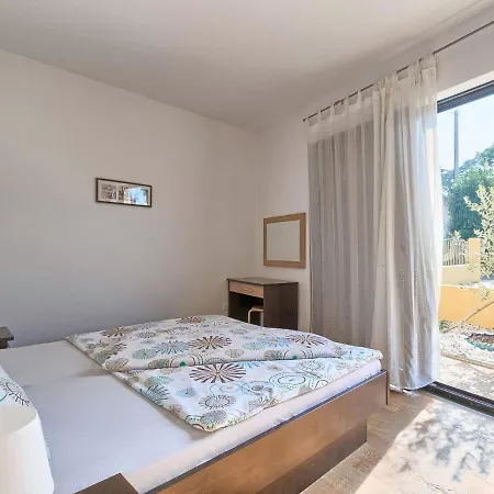 Alpa-1 By Interhome