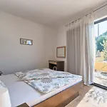 Alpa-1 By Interhome